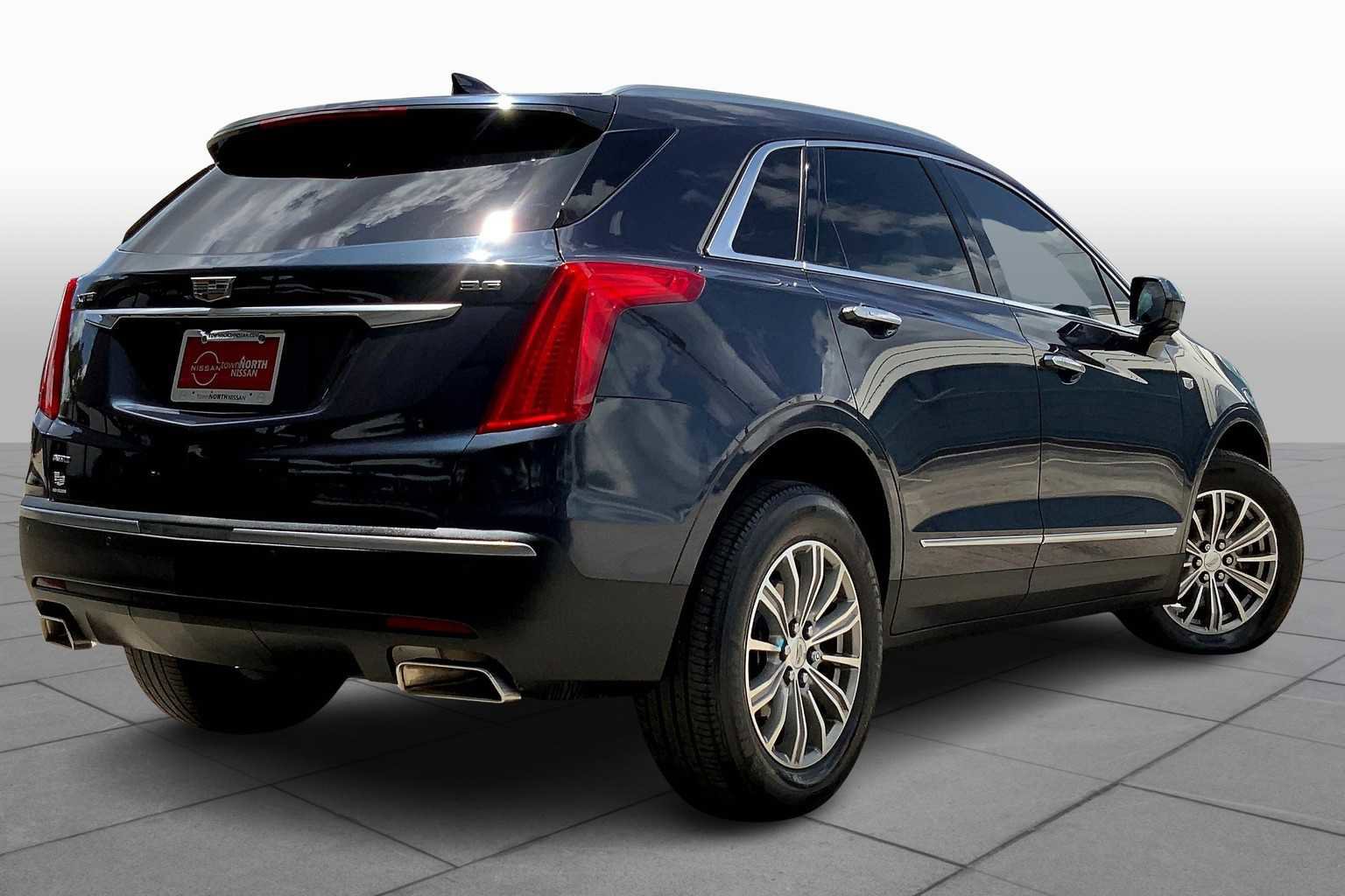 Used 2018 Cadillac XT5 Luxury w/ Driver Awareness Package image 24