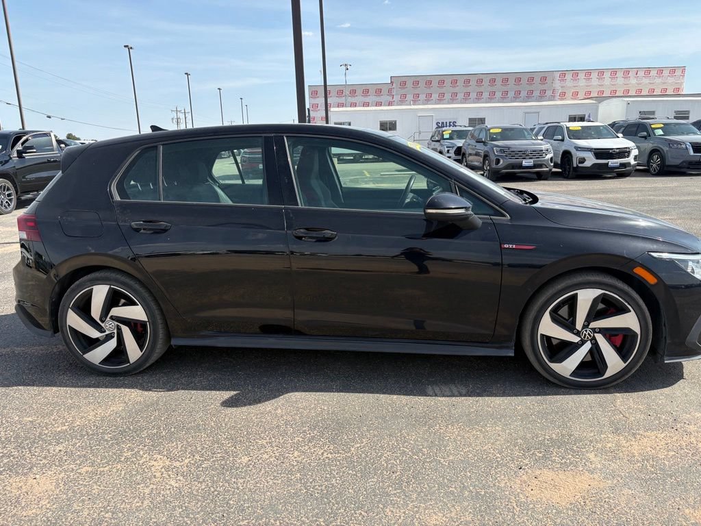 Used 2022 Volkswagen GTI SE FWD image 4