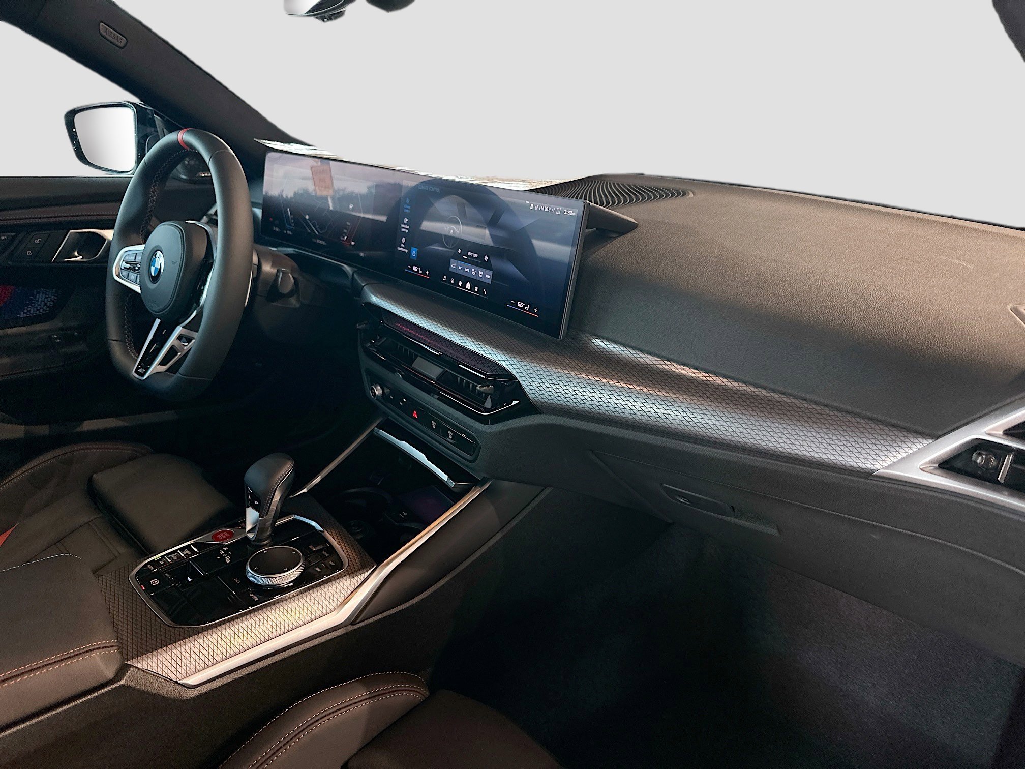 Used 2025 BMW M2 w/ Lighting Package image 30