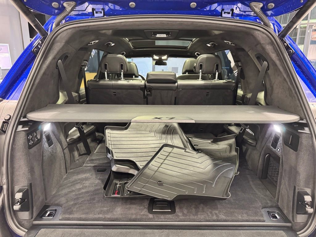 Used 2024 BMW X7 M60i image 30