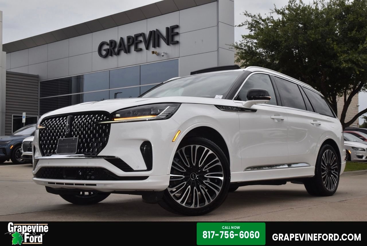 Used 2025 Lincoln Aviator Black Label AWD/4WD image 1