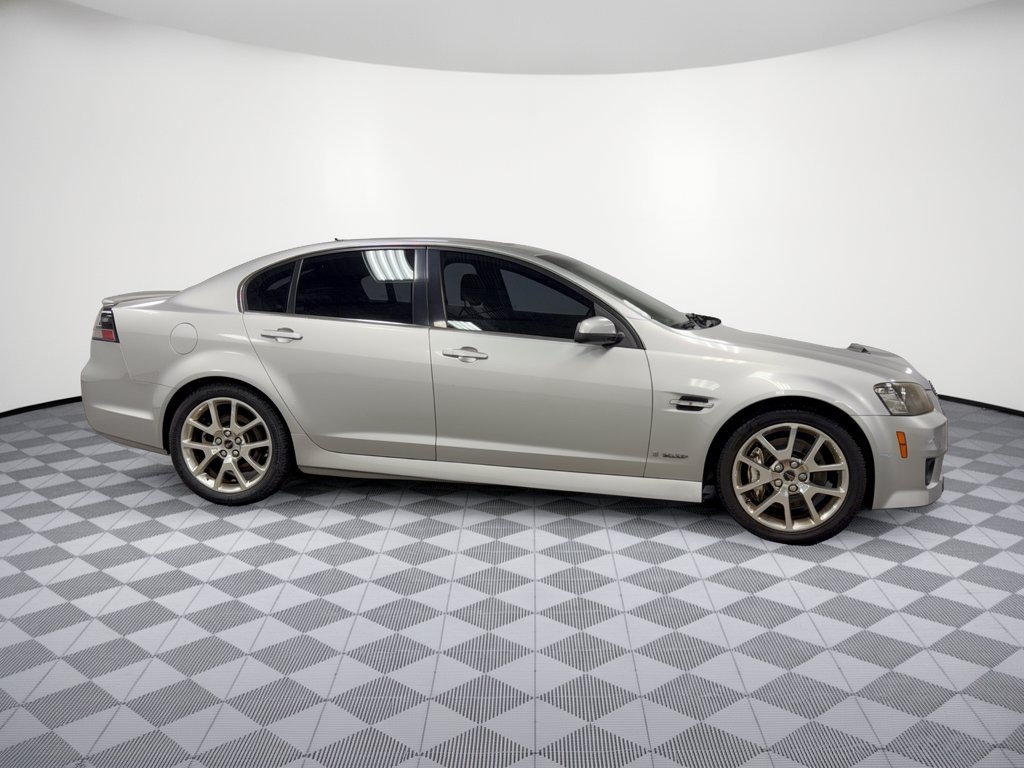 Used 2009 Pontiac G8 GXP RWD image 8