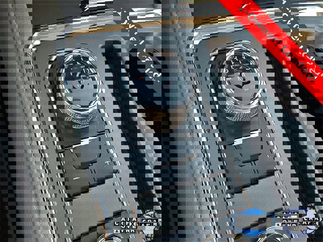 Used 2020 Ford Expedition XLT w/ Equipment Group 202A image 15