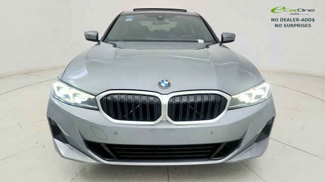 Used 2023 BMW 330i Sedan w/ Driving Assistance Package RWD image 22
