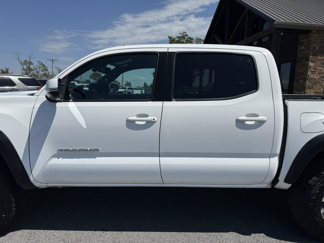 Used 2021 Toyota Tacoma TRD Off-Road RWD image 33