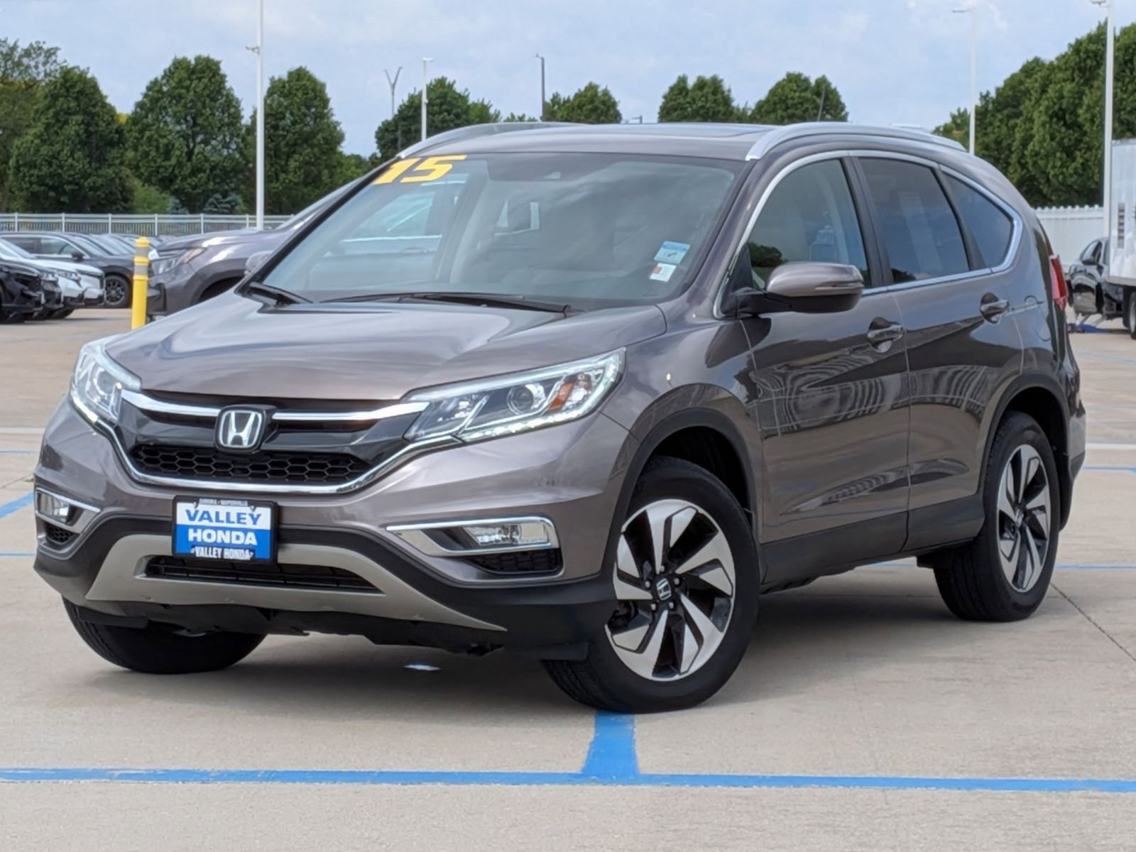 Used 2015 Honda CR-V Touring image 2