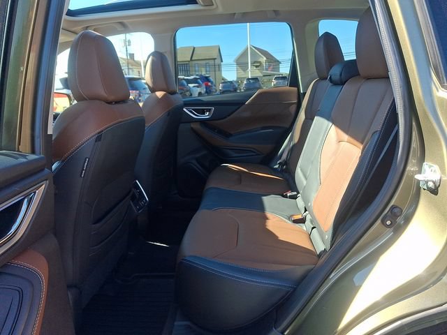 Certified 2023 Subaru Forester Touring AWD/4WD image 11