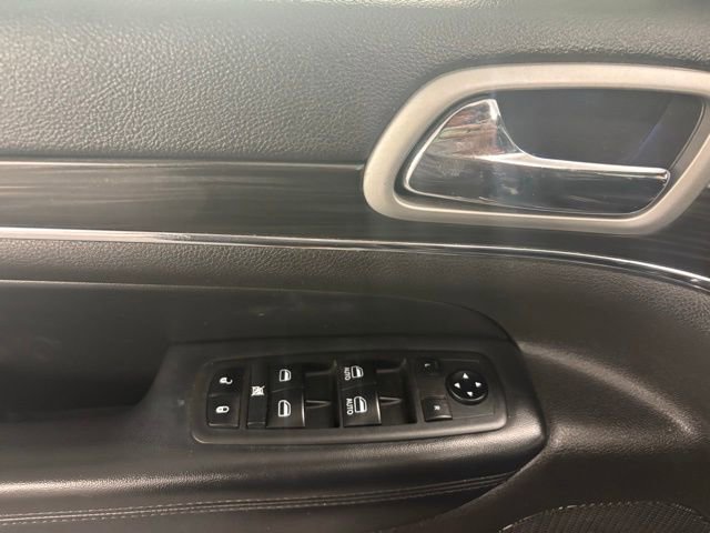 Used 2021 Jeep Grand Cherokee Limited w/ Luxury Group II RWD image 21