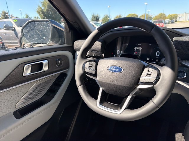 New 2027 Ford Explorer Platinum w/ 3.0L Ultimate Package AWD/4WD image 18