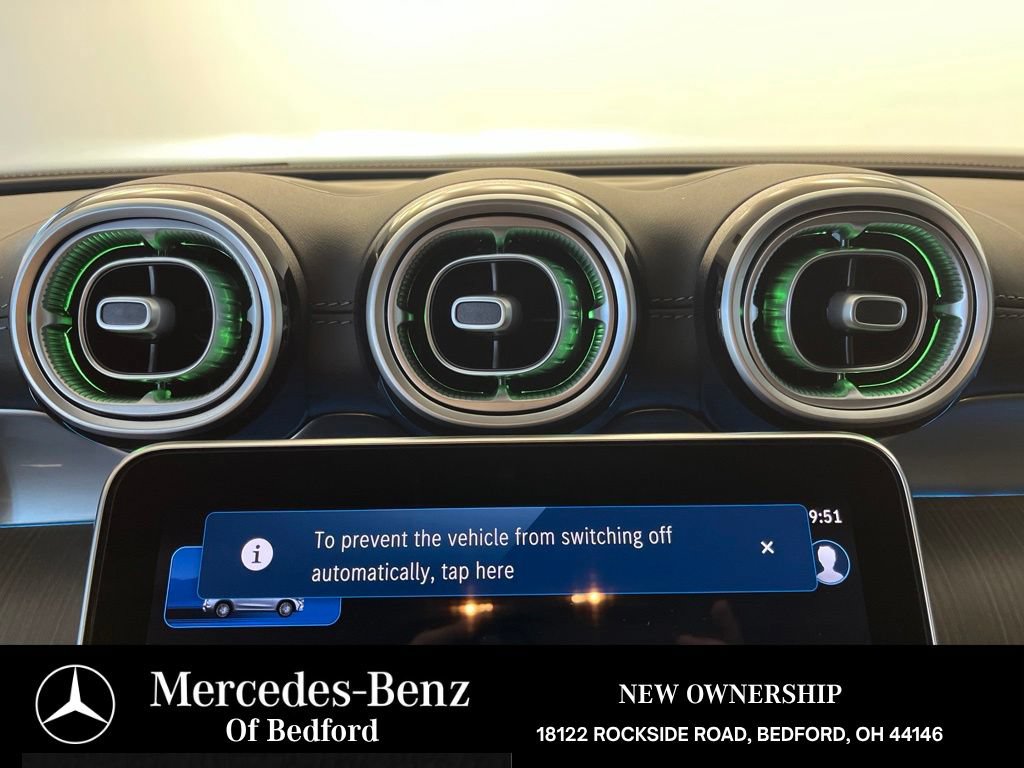 Used 2026 Mercedes-Benz GLC 300 4MATIC image 32