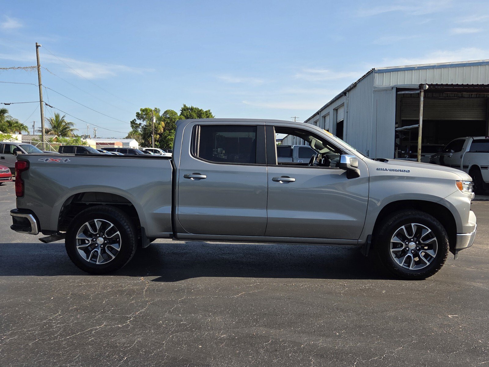 Certified 2024 Chevrolet Silverado 1500 LT AWD/4WD image 6