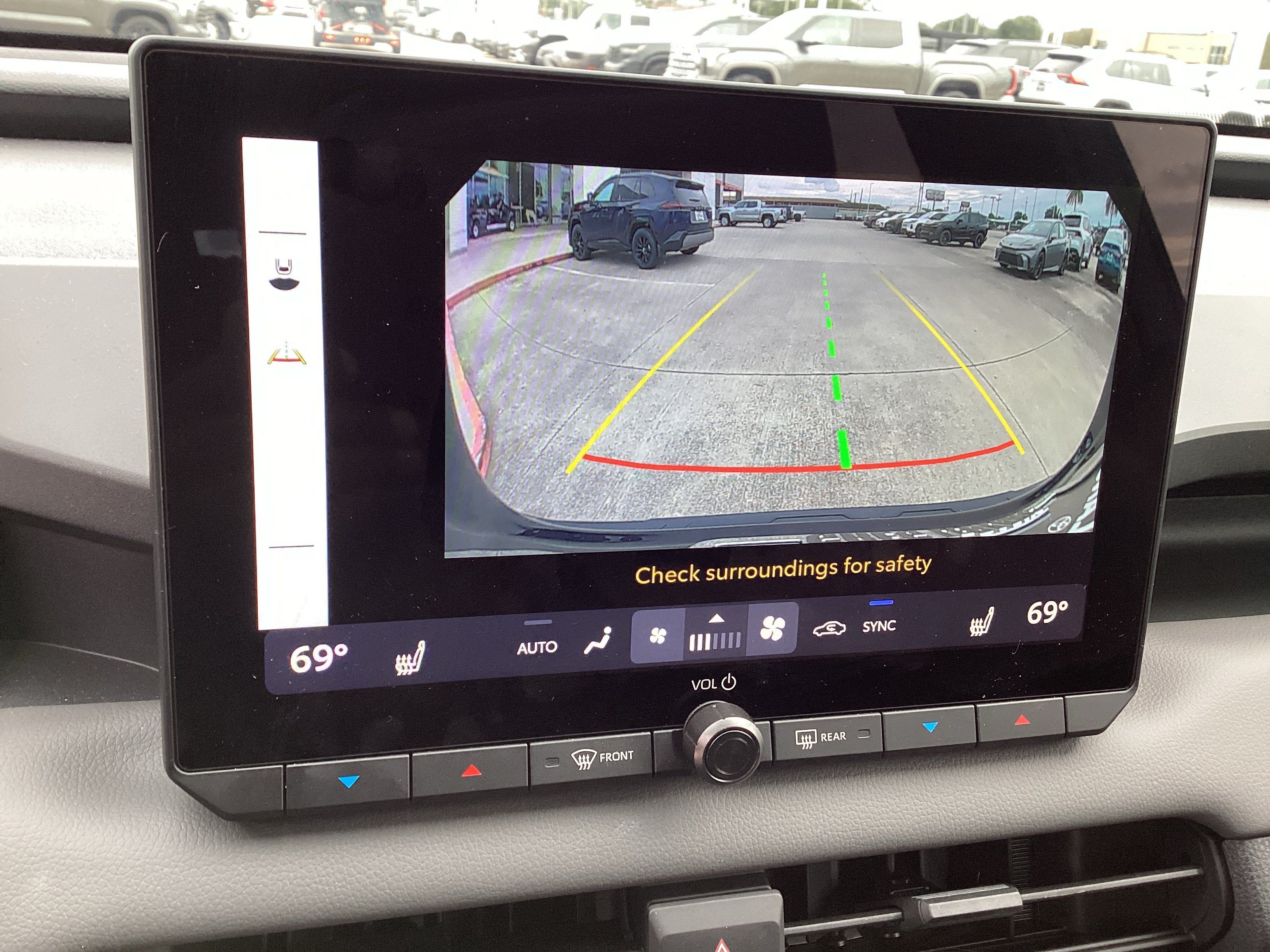 Used 2026 Toyota RAV4 SE FWD image 19
