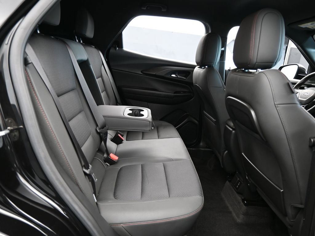 Used 2023 Chevrolet TrailBlazer RS w/ Convenience Package image 40
