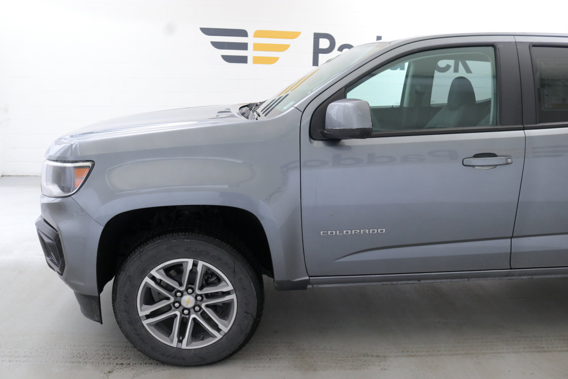 Used 2021 Chevrolet Colorado W/T w/ Custom Special Edition image 4