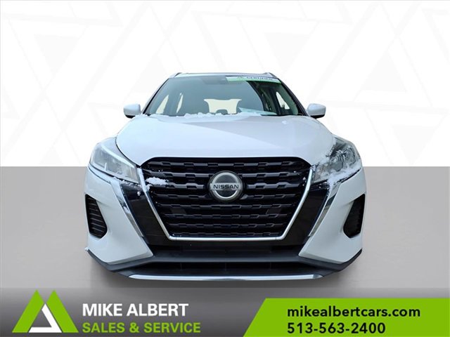 Used 2021 Nissan Kicks SV image 2