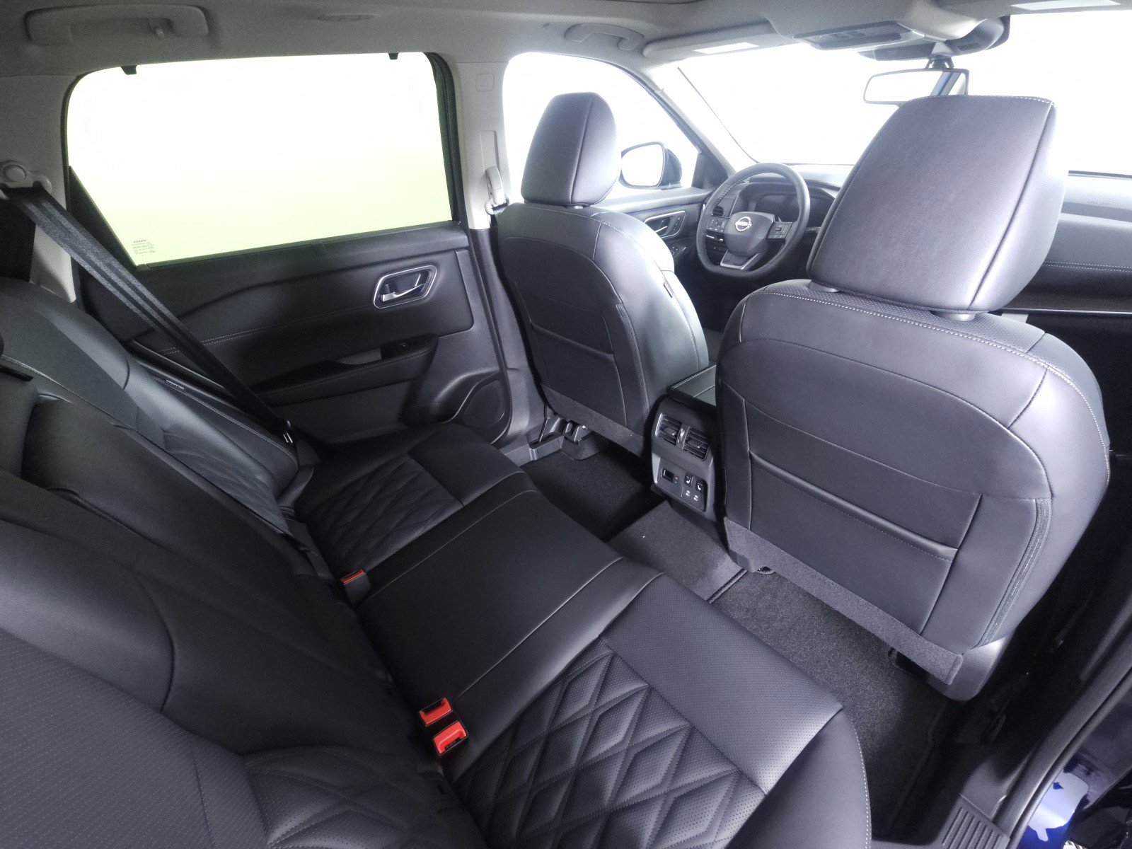 New 2026 Nissan Rogue Platinum image 17
