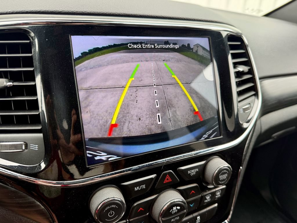 Used 2019 Jeep Grand Cherokee Altitude AWD/4WD image 29