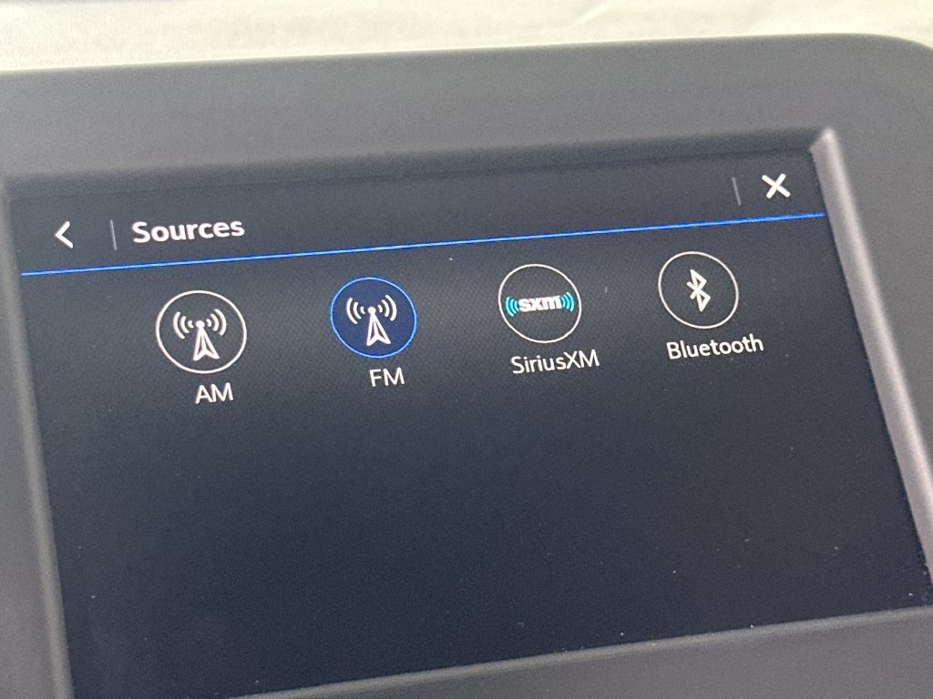 Used 2020 Chevrolet Equinox LT FWD image 30