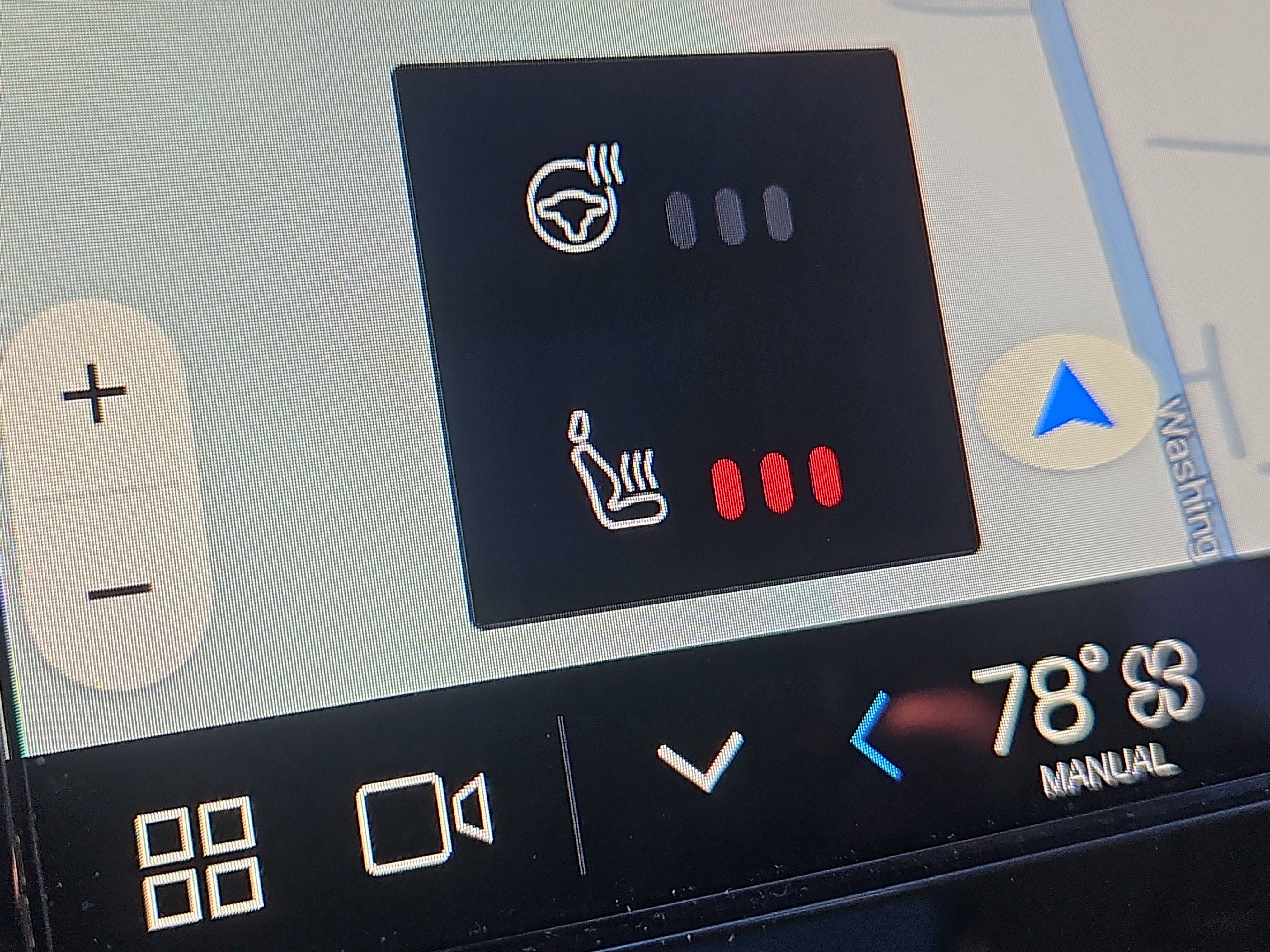 Used 2025 Volvo XC40 B5 Plus w/ Protection Package Premier image 14