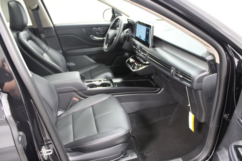 New 2025 Lincoln Corsair FWD w/ Equipment Group 101A image 29
