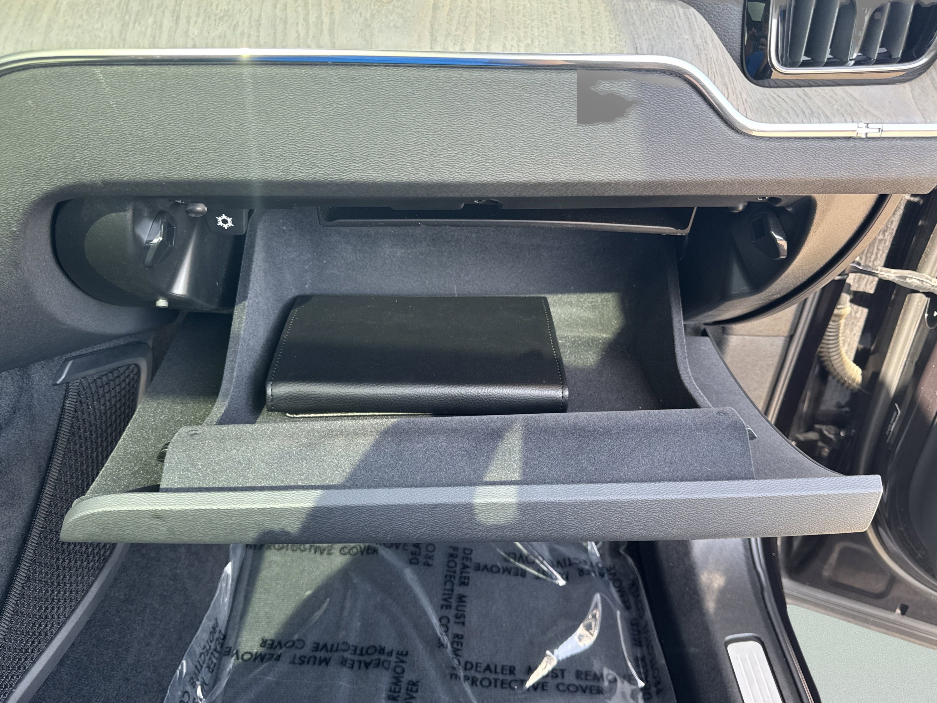 Used 2021 Volvo XC60 T5 Inscription image 40