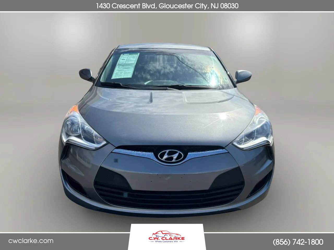 Used 2016 Hyundai Veloster image 3