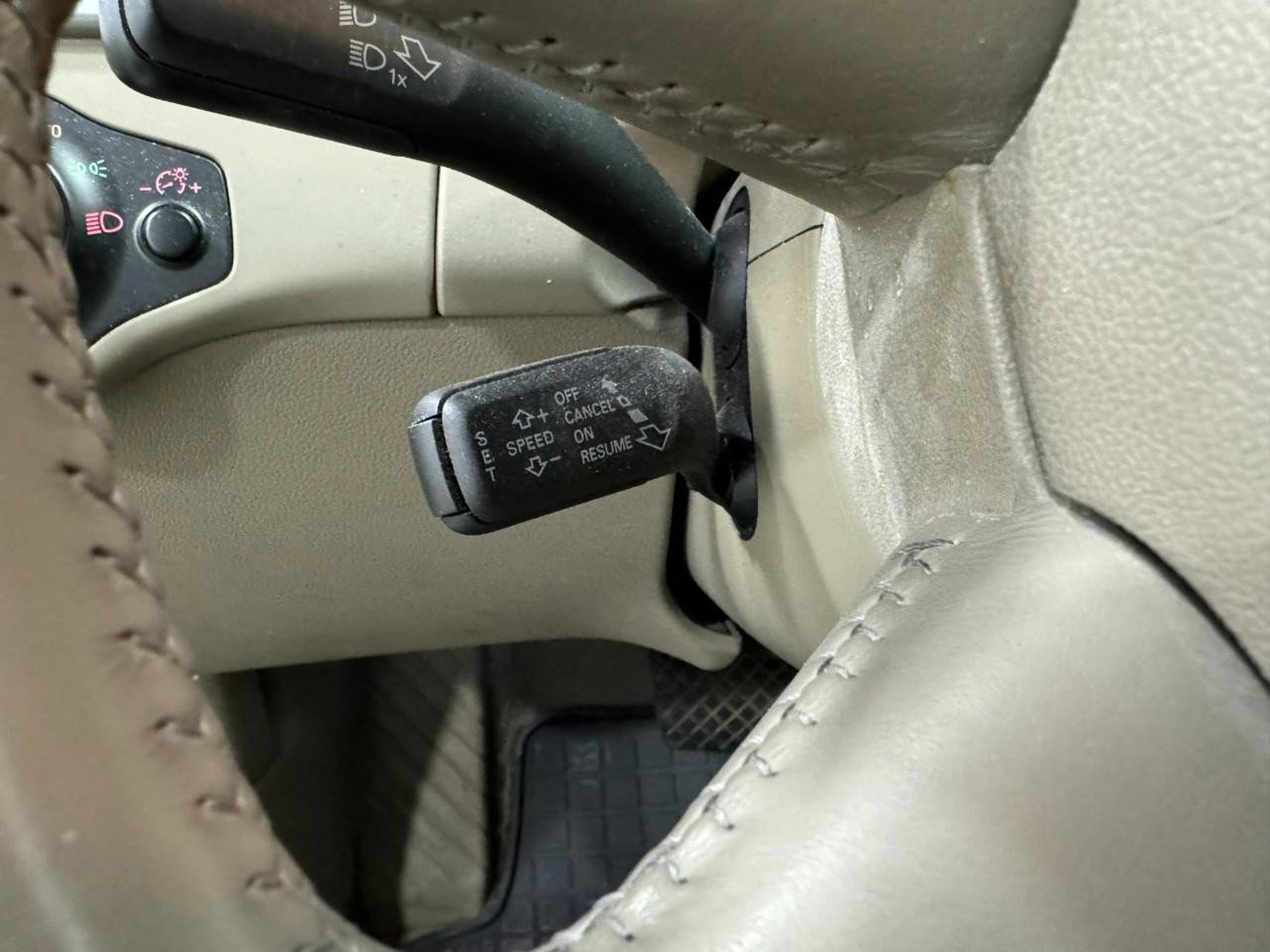 Used 2012 Audi A4 2.0T Premium w/ Convenience Pkg image 30