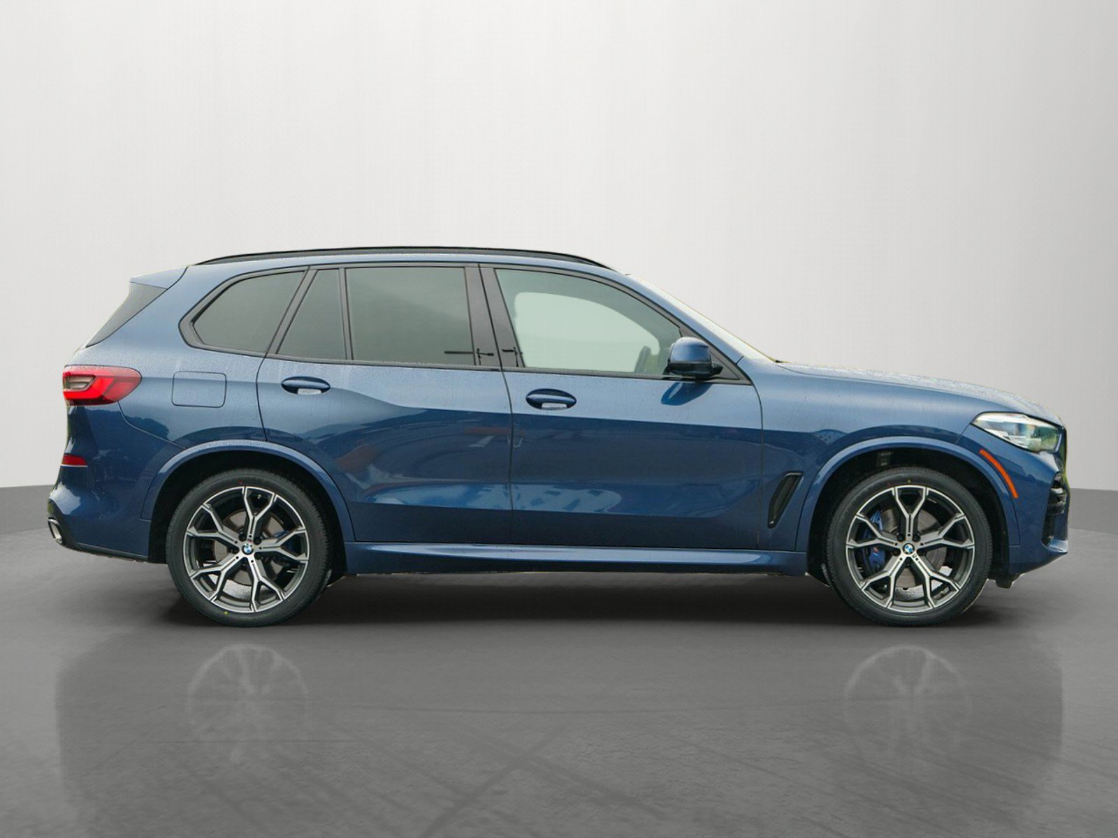 Used 2023 BMW X5 xDrive40i AWD/4WD image 8