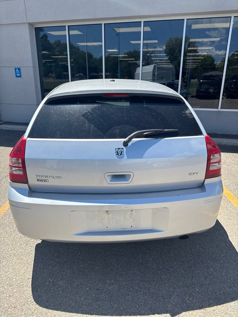 Used 2007 Dodge Magnum SXT w/ Convenience Group III AWD/4WD image 3
