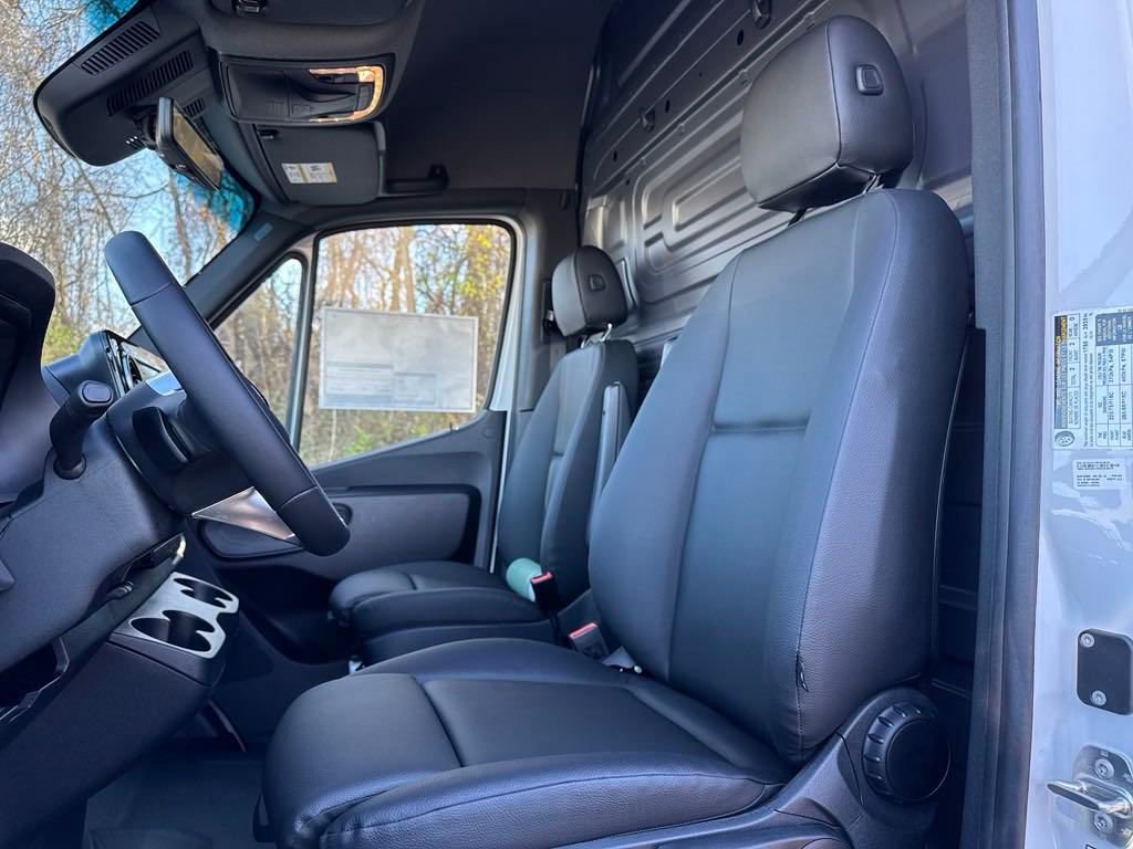 New 2025 Mercedes-Benz Sprinter 3500 image 21