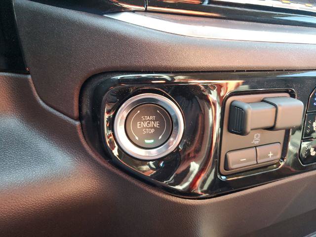 New 2026 GMC Sierra 1500 SLT w/ SLT Premium Plus Package AWD/4WD image 25