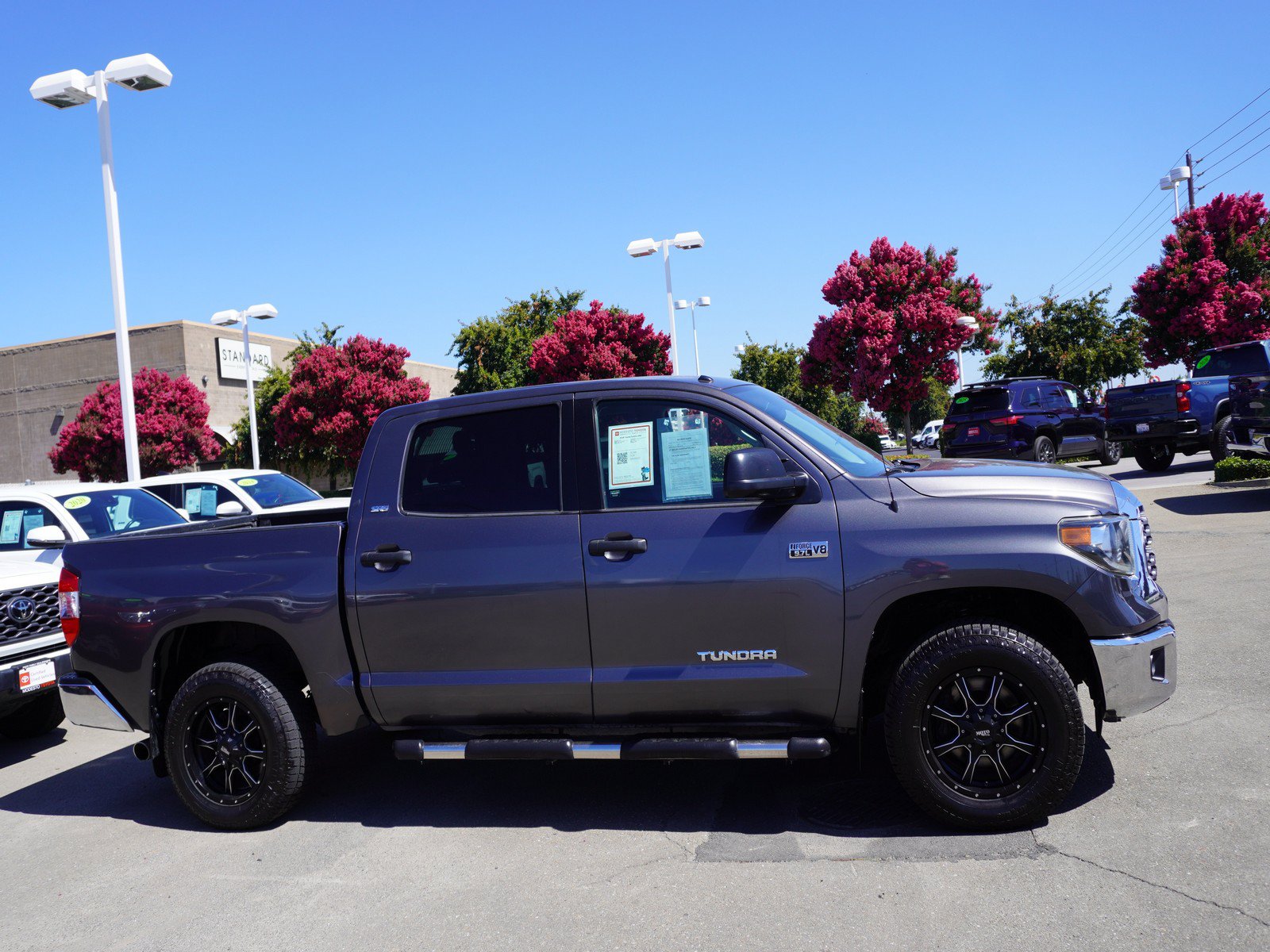 Used 2018 Toyota Tundra SR5 RWD image 4