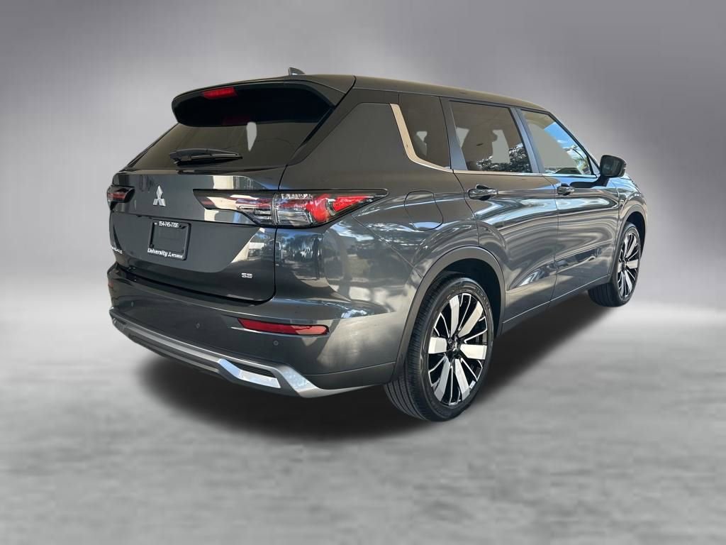 New 2026 Mitsubishi Outlander SE FWD video 3