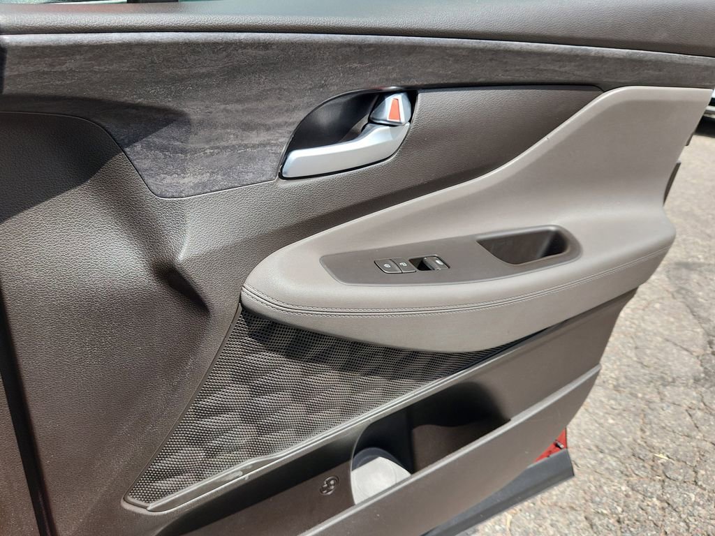 Used 2019 Hyundai Santa Fe SE image 15