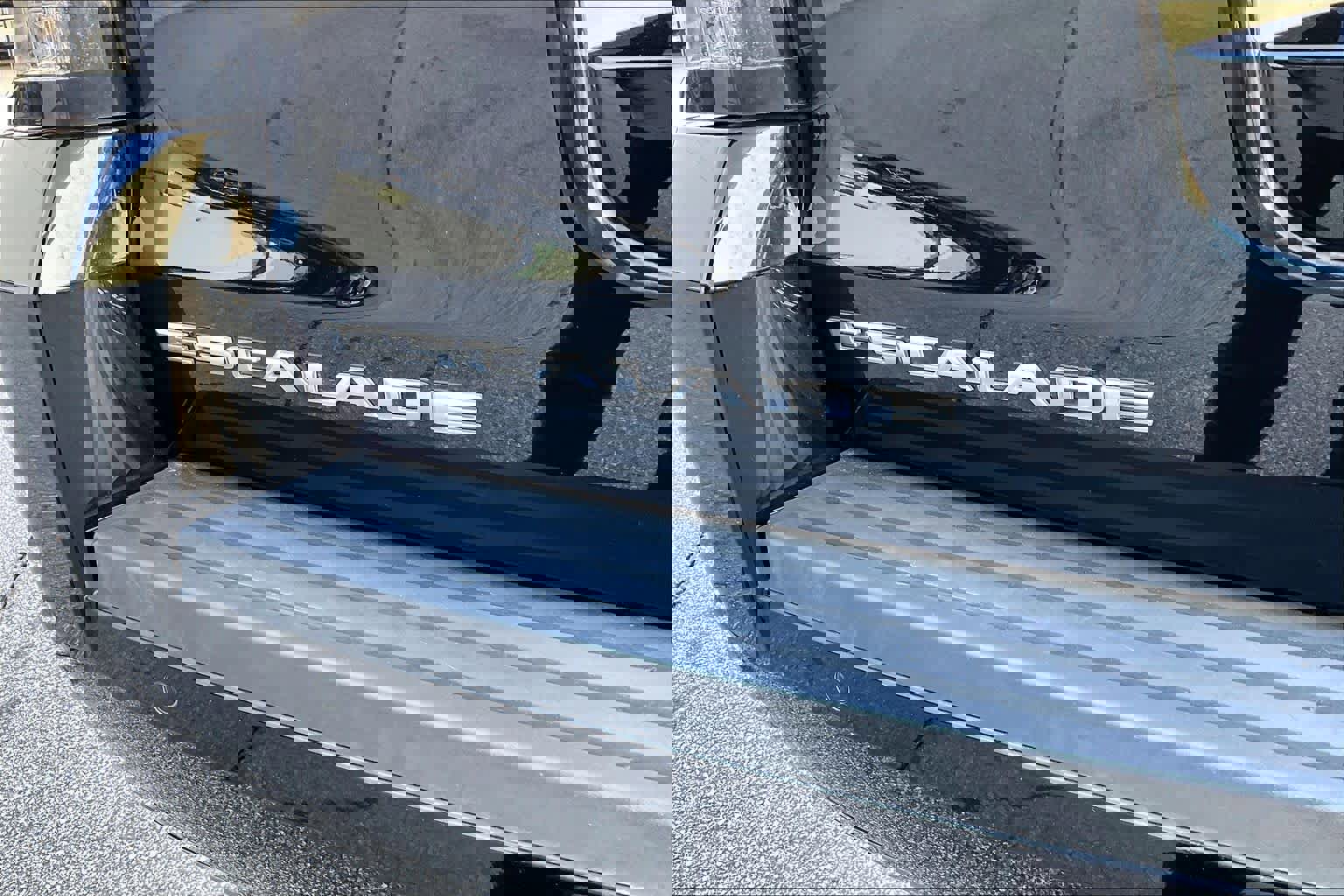 Used 2020 Cadillac Escalade Luxury image 31