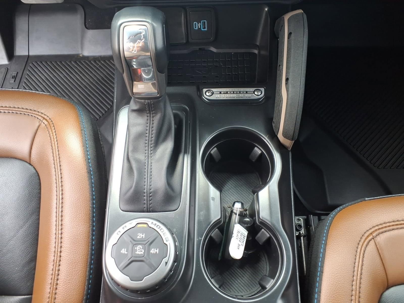 Used 2024 Ford Bronco Outer Banks AWD/4WD image 28
