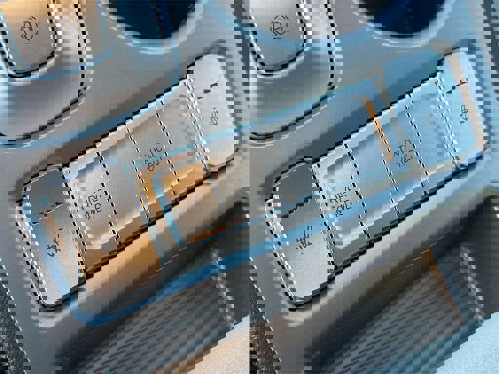 Used 2023 Hyundai Kona SE image 21