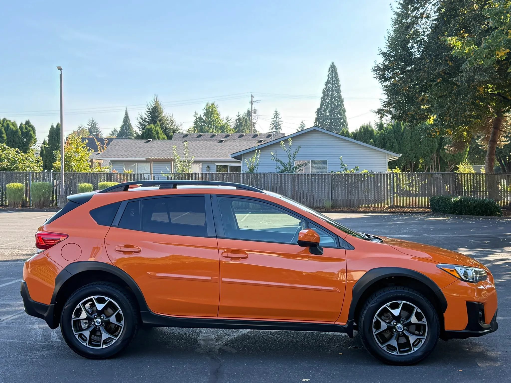 Used 2018 Subaru Crosstrek 2.0i Premium w/ Moonroof Package AWD/4WD image 6