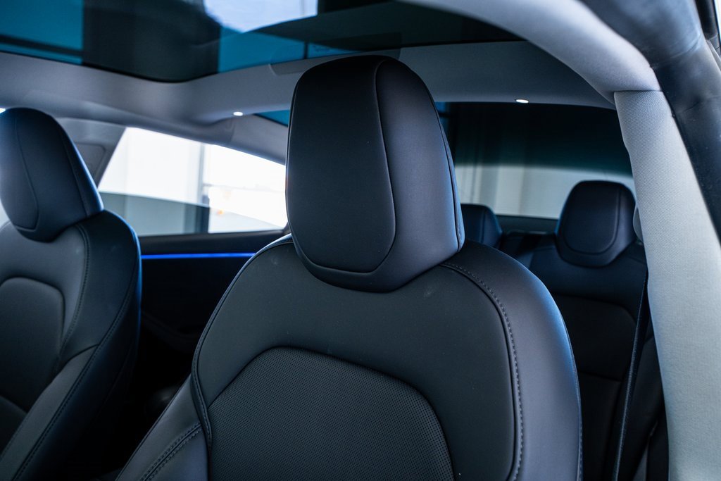Used 2025 Tesla Model 3 Long Range image 39