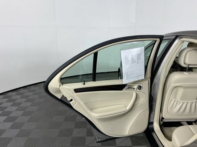 Used 2006 Mercedes-Benz C 350 Sedan image 22