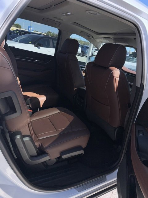 Certified 2019 Buick Enclave Avenir w/ Avenir Technology Package image 2