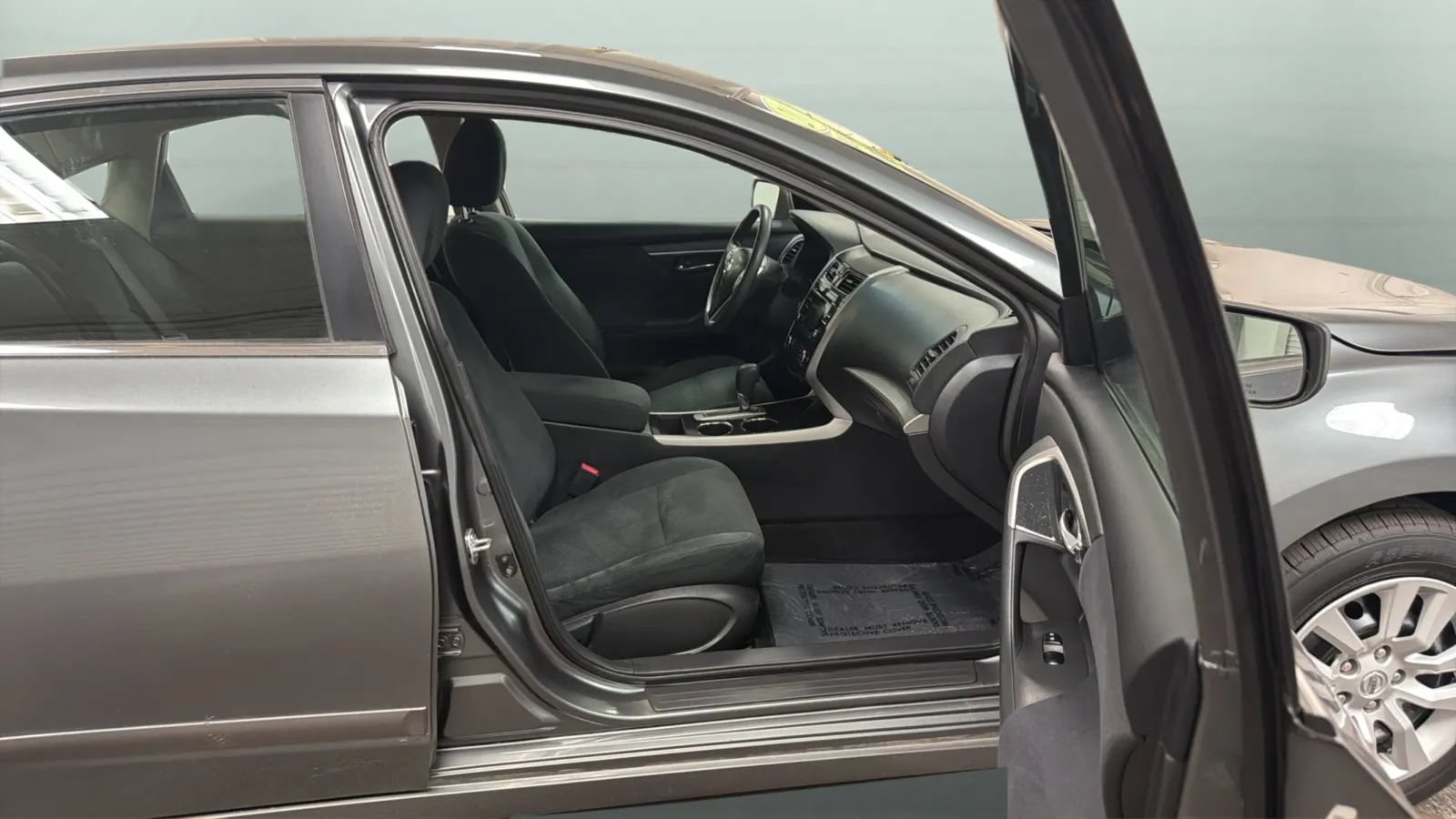 Used 2014 Nissan Altima 2.5 S w/ Display Audio Package FWD image 22