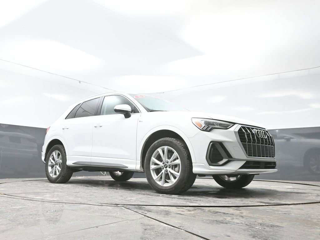 Used 2025 Audi Q3 2.0T Premium image 26