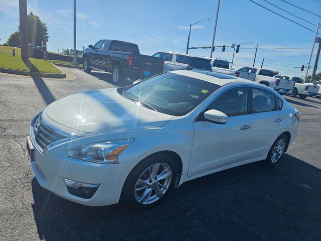 Used 2014 Nissan Altima 2.5 SL w/ Technology Package FWD image 4