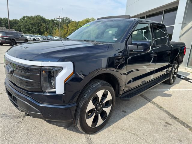 Used 2023 Ford F150 Lightning Platinum image 3