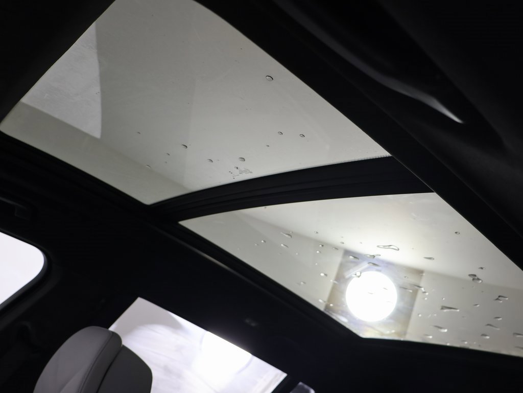 Used 2026 BMW X7 xDrive40i w/ M Sport Package image 9