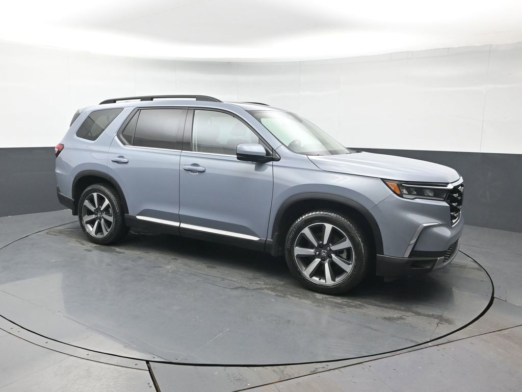 Used 2024 Honda Pilot Touring image 8