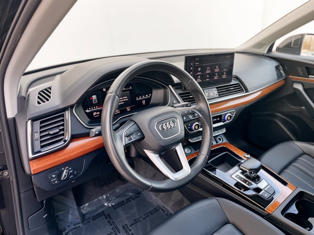 Used 2023 Audi Q5 2.0T Premium Plus w/ Premium Plus Package AWD/4WD image 4
