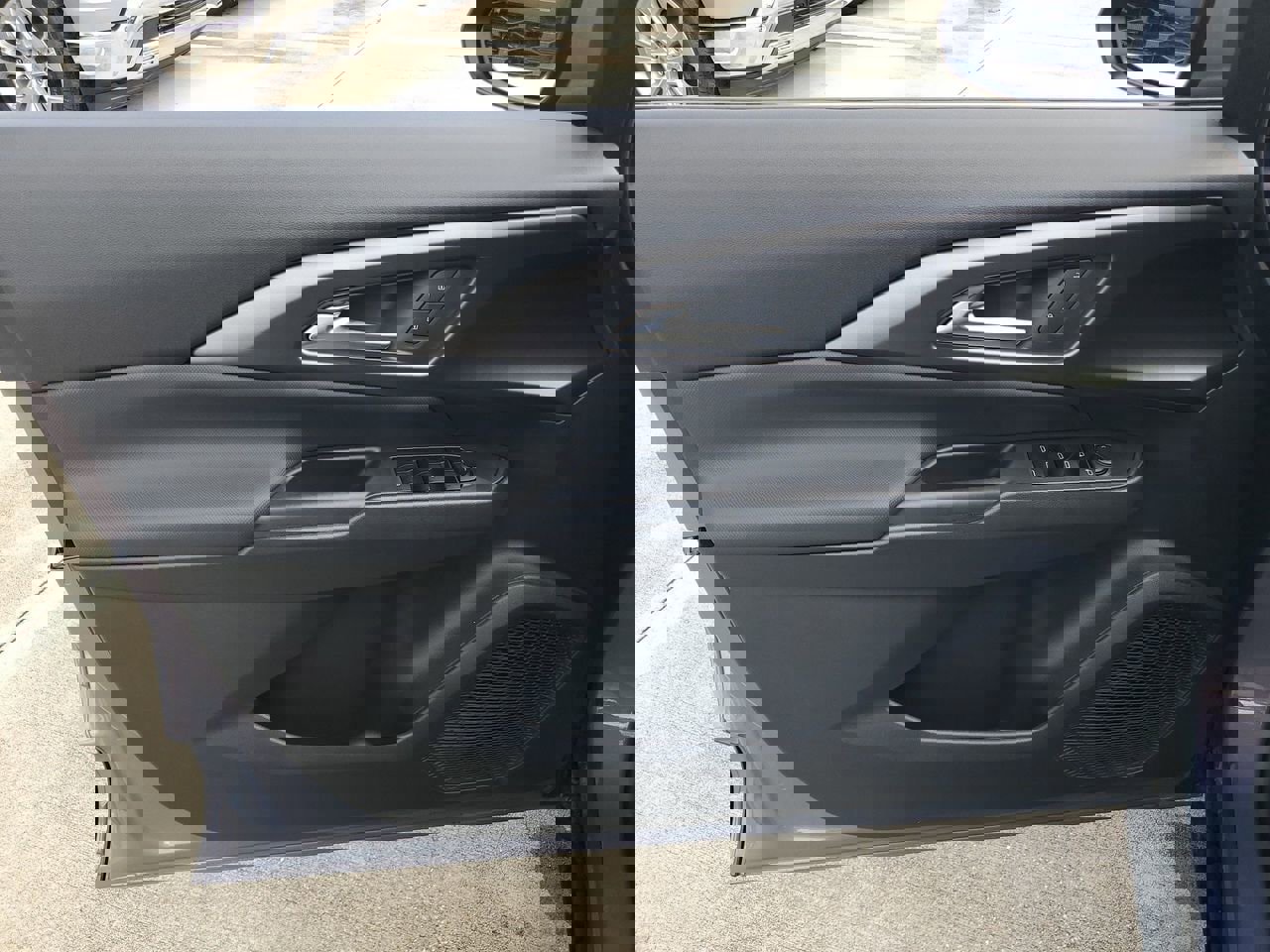 New 2026 Chevrolet Equinox EV LT w/ Comfort Package image 13