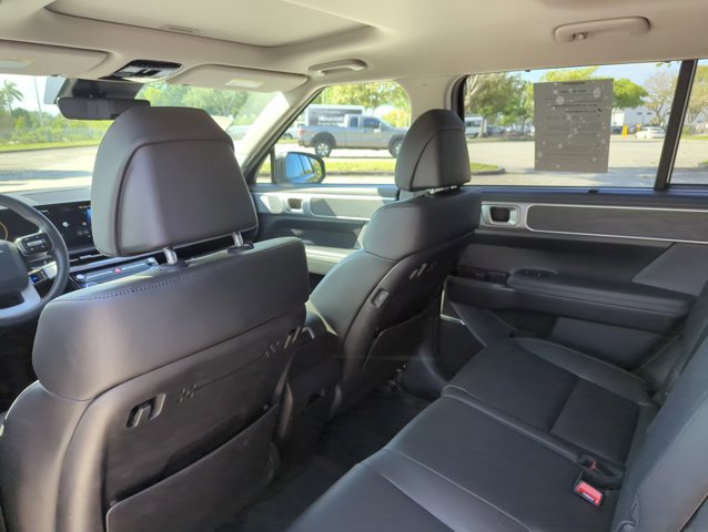 Used 2024 Hyundai Santa Fe Limited image 19
